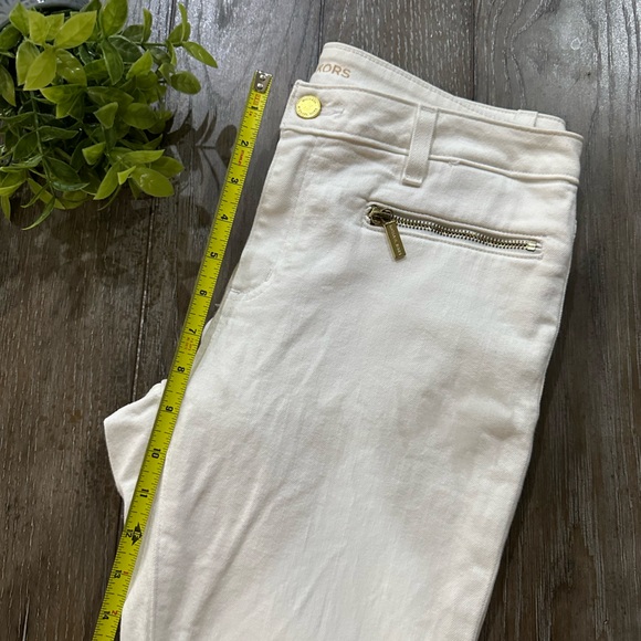 Michael Kors Izzy Cropped Jeans - Picture 12 of 13